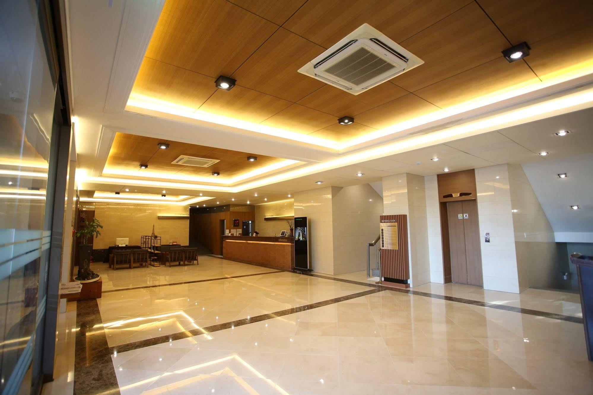 New Donghae Tourist Hotel מראה חיצוני תמונה
